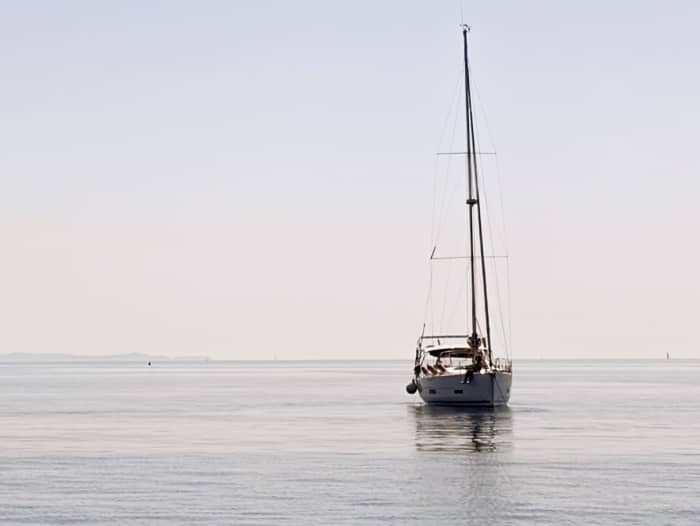 Zwemmen op het strand van Saint Selon