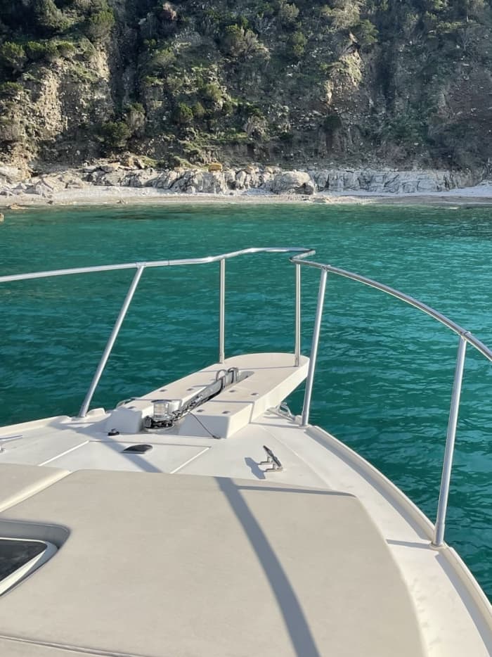 4h30 Dolce Vita, um Golfo Aranci auf einem Motorboot zu entdecken