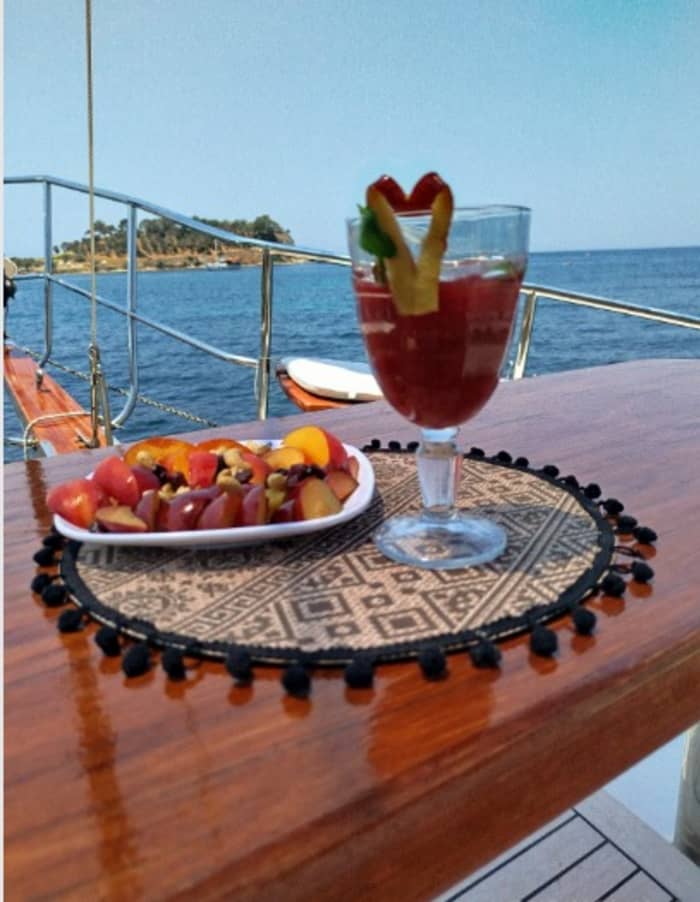 Aegean Breeze: 5-Hour Scenic Boat Escape from Setur Marinas Kusadasi