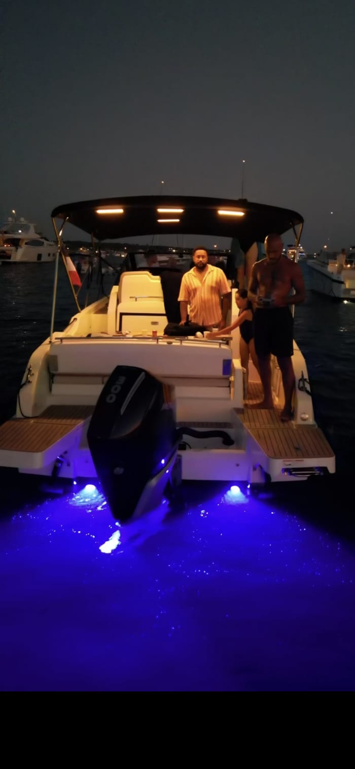 Soirée inoubliable en bateau au départ de Cannes