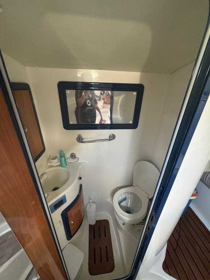 Upptäck Capo d'Orlando Marina på en motorbåt i 8 timmar och 30 minuter