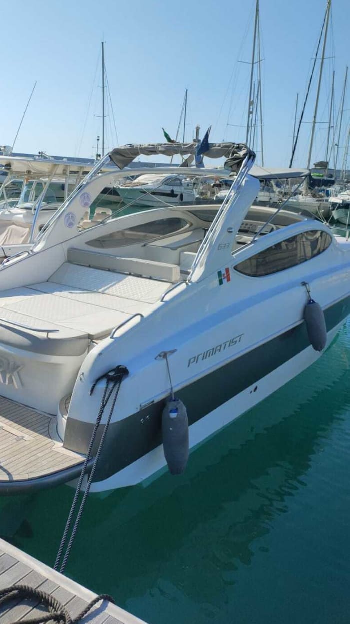 Upptäck Capo d'Orlando Marina på en motorbåt i 8 timmar och 30 minuter