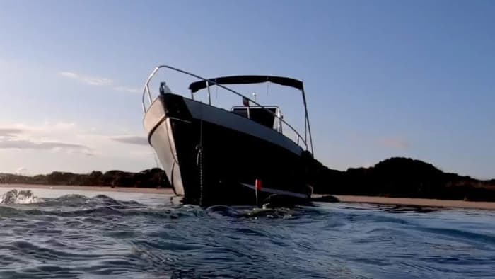 Tavolara en Molara met aperitief aan boord, snorkelen en ontspanning.