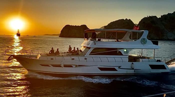 Relaxe em Alanya: 9 horas de sol em um gulet.