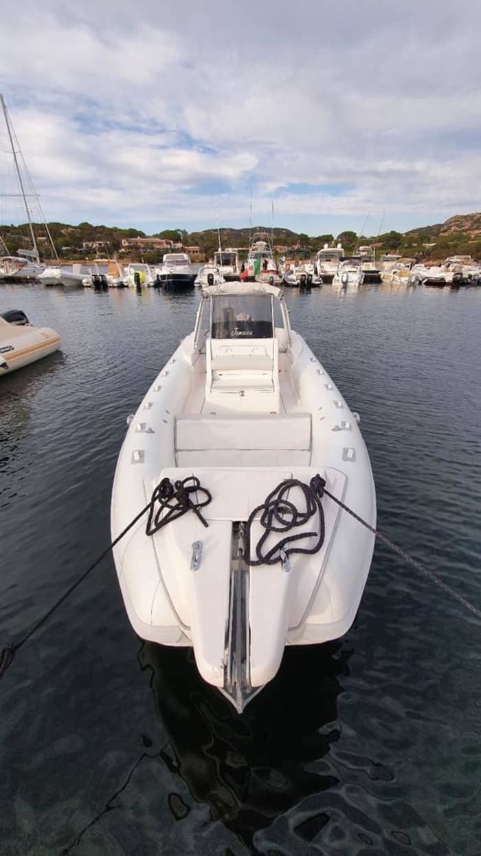 One day around Portofino: Enjoy 9h of discovery on a motorboat