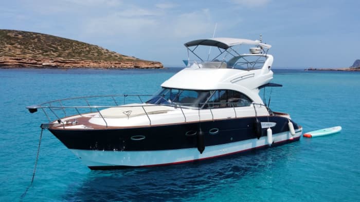 6-Hour Motorboat Escape – Jávea Coves & Coastal Cruise