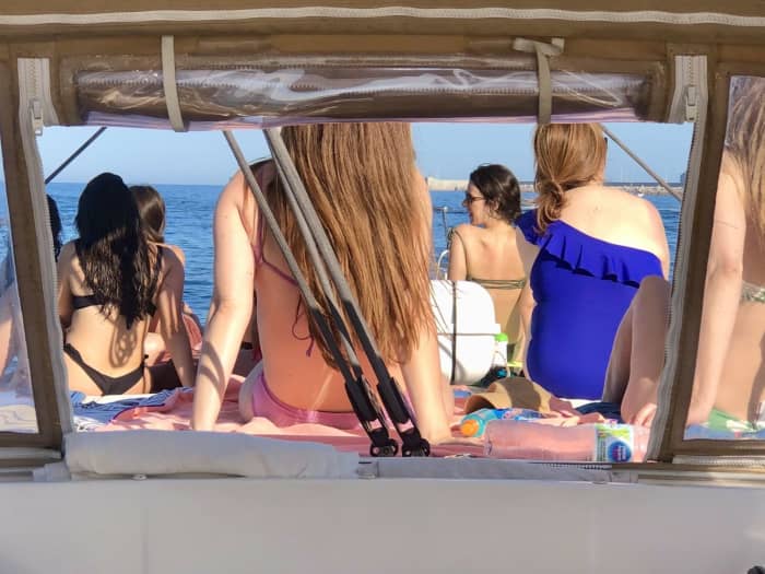 Zonsondergang op een exclusieve zeilboot. Privé-ervaring in Valencia.