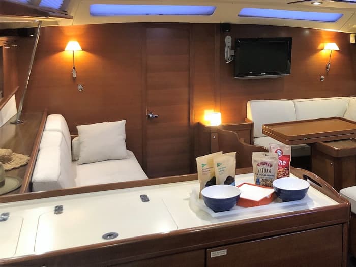 Zonsondergang op een exclusieve zeilboot. Privé-ervaring in Valencia.