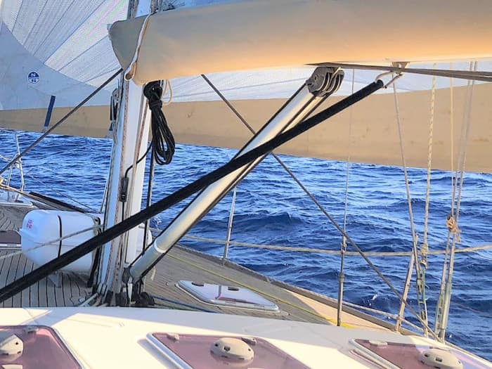 Zonsondergang op een exclusieve zeilboot. Privé-ervaring in Valencia.