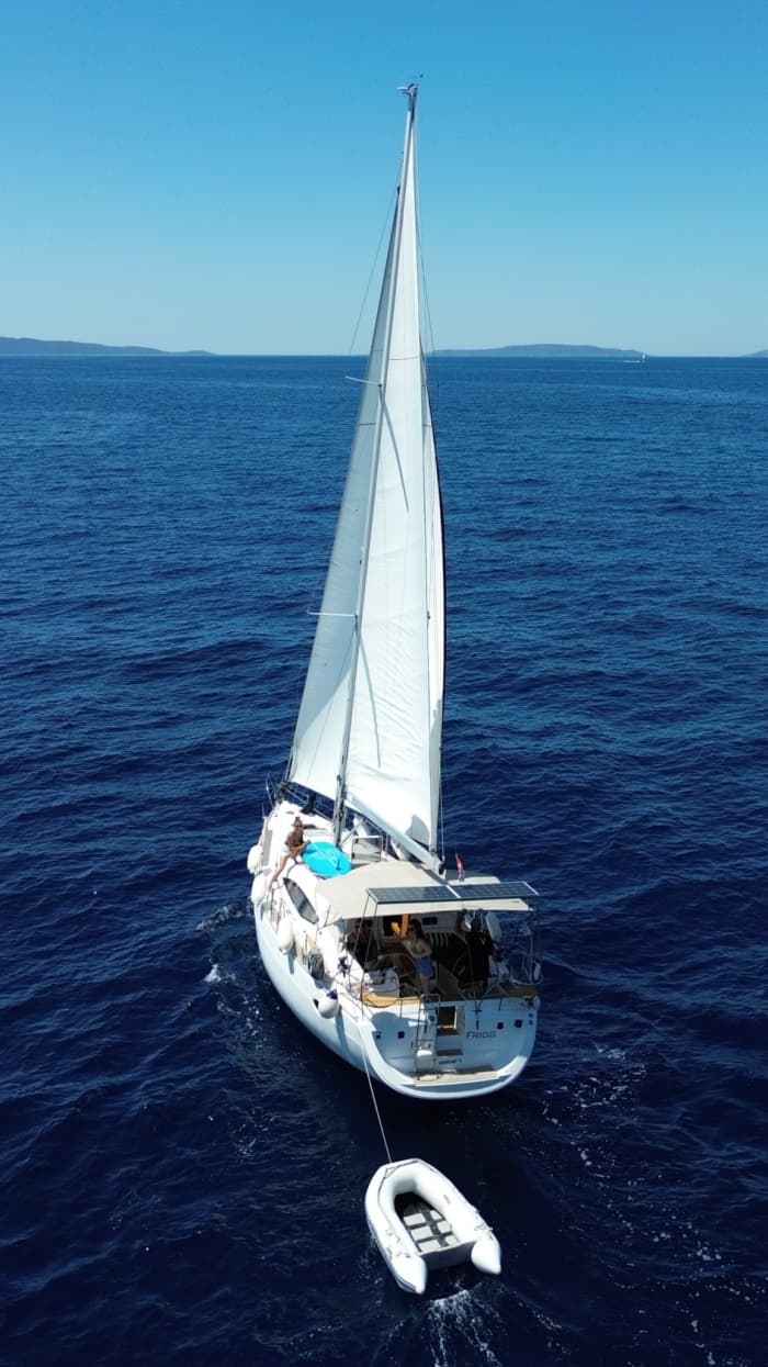 9h of sailing along the coast of Split