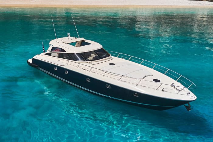 Eine maßgeschneiderte Zakynthos-Reise: Ein magischer Tag auf einer Motoryacht