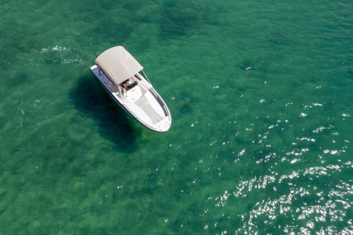 Découvrez Pula en bateau à moteur pendant 8 heures