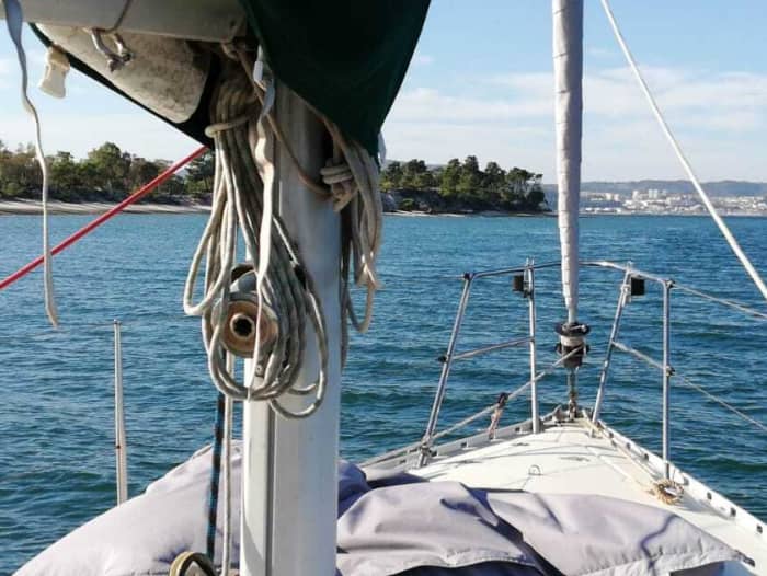 Half-day sailing and relaxation from Tróia