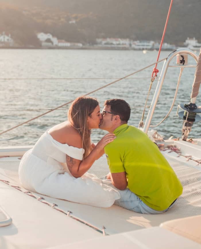 Half-day sailing and relaxation from Tróia