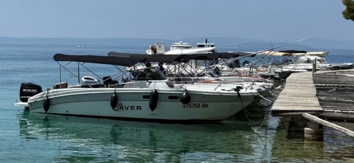 Votre journée à Opatija : louez un bateau à moteur pour une journée complète de découverte.