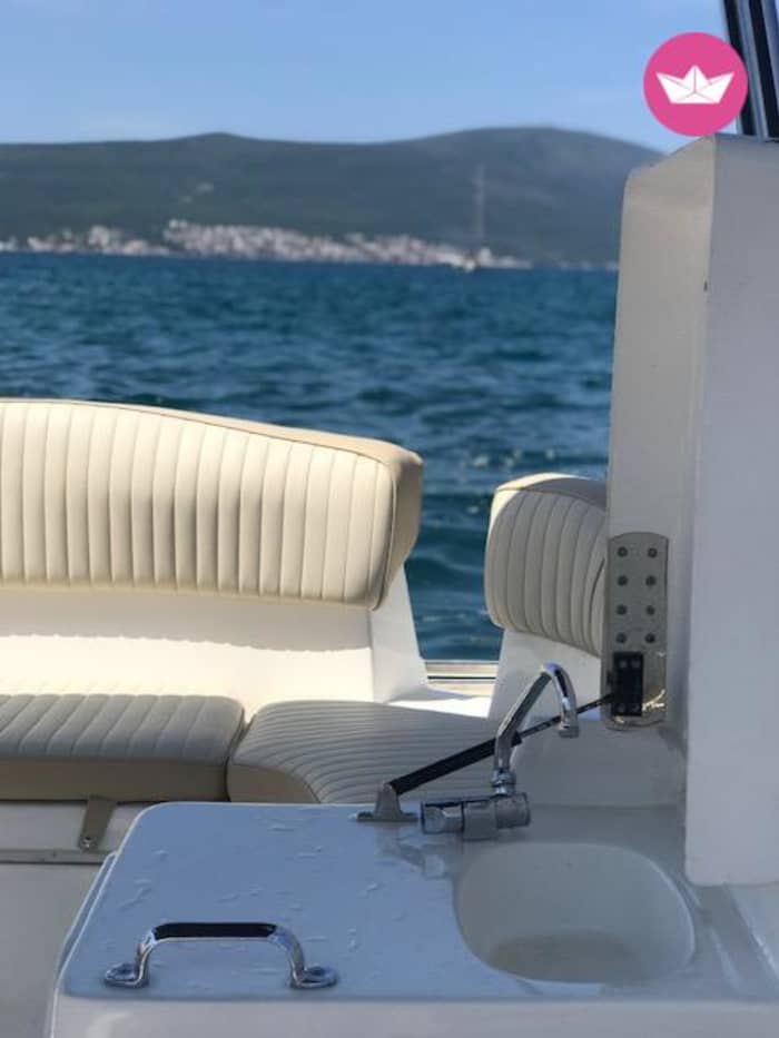 Boka Bay VIP: Privates Schnellboot-Erlebnis und personalisierte Kreuzfahrt