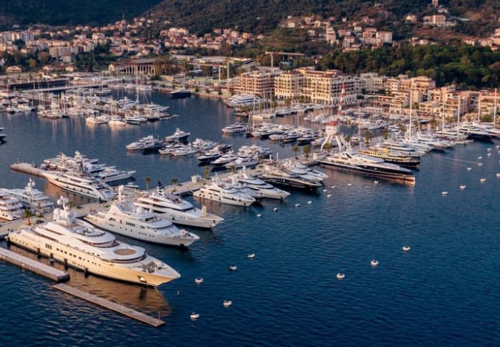 Boka Bay VIP: Privates Schnellboot-Erlebnis und personalisierte Kreuzfahrt