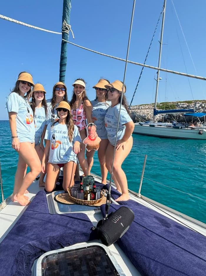 2,5 uur - Zeilen tijdens het gouden uur & zwemmen bij zonsondergang op Mallorca