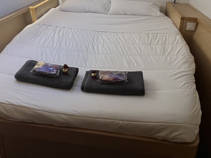 Upptäck ön Menorca med katamaran