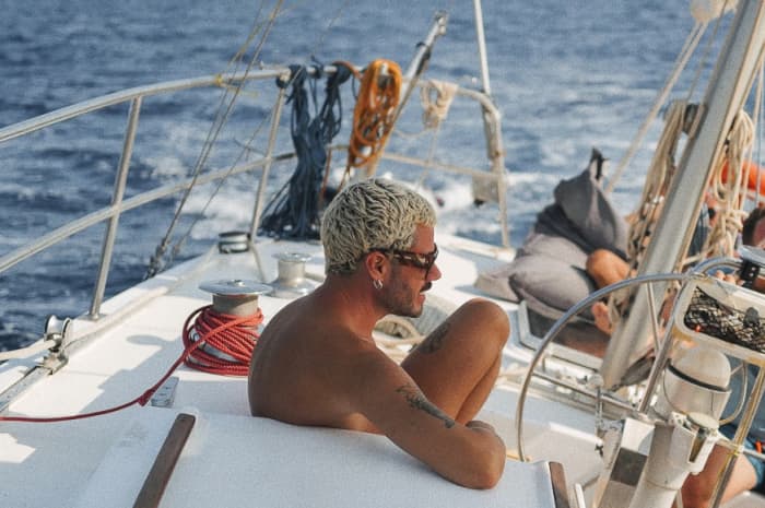 Cap sur le bonheur : une journée complète de navigation authentique à Formentera à bord d'un voilier