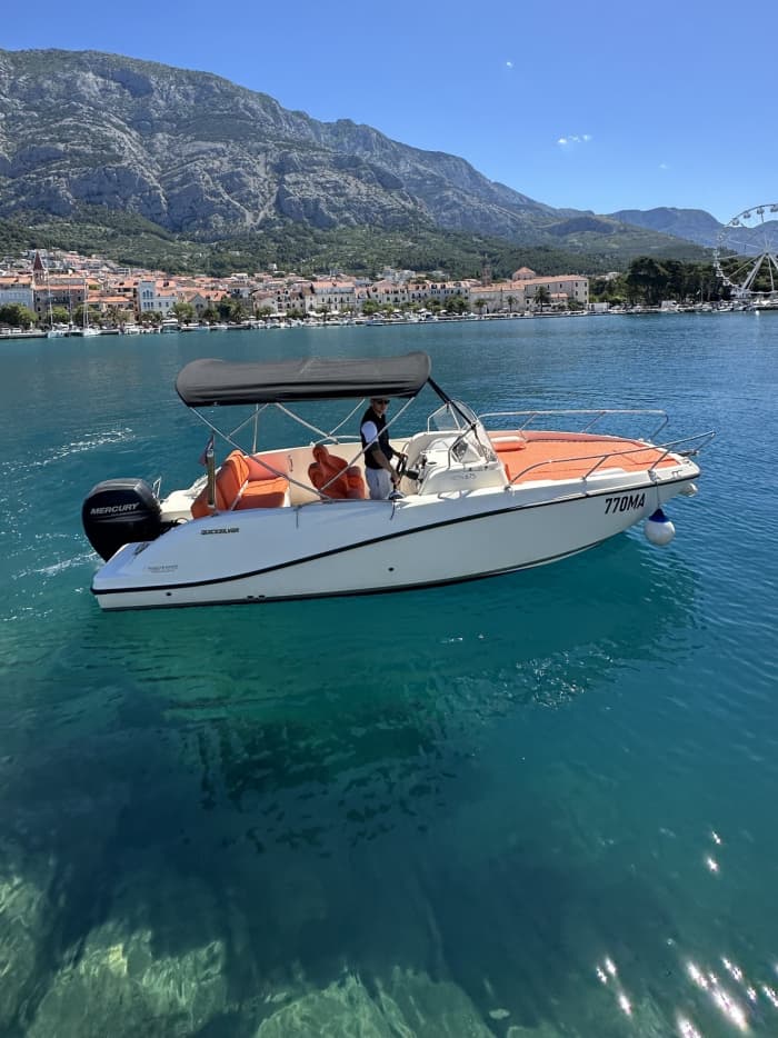 Une journée à Makarska sur un bateau à moteur