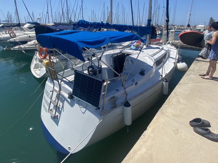 Vermouth Sail Experience – The perfect plan: sailing, swimming and vermouth at sea.”