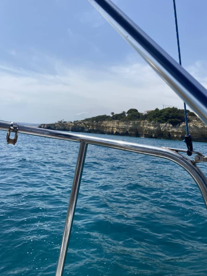 Vermouth Sail Experience – The perfect plan: sailing, swimming and vermouth at sea.”
