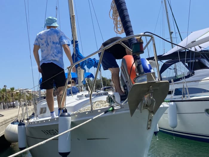 Vermouth Sail Experience – The perfect plan: sailing, swimming and vermouth at sea.”