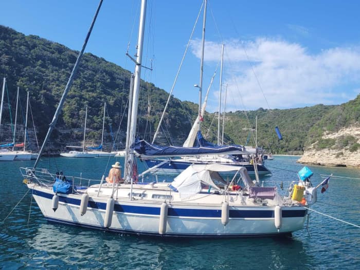 Enjoy a day at sea in Beaulieu-sur-Mer on a sailboat