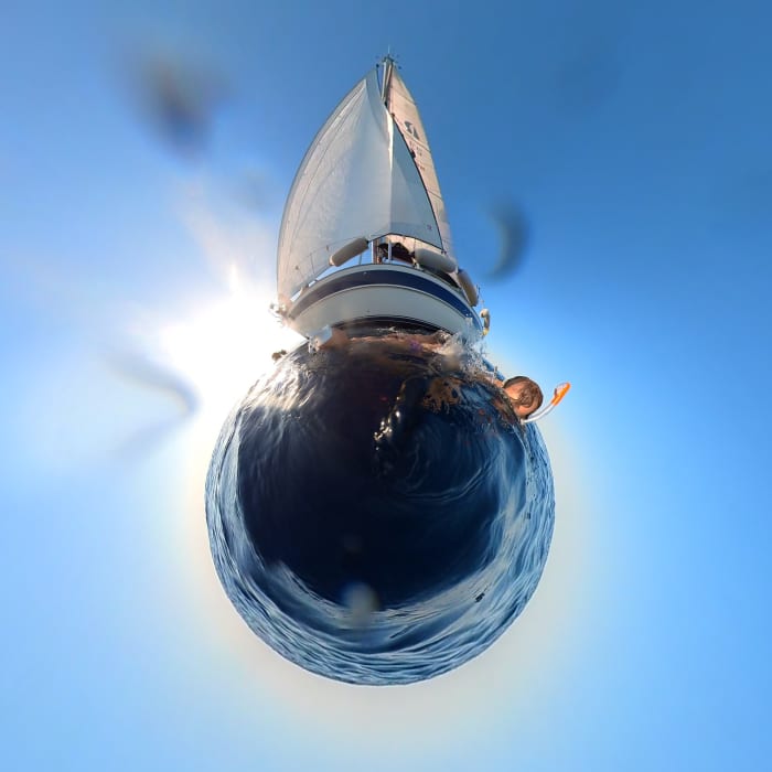 Enjoy a day at sea in Beaulieu-sur-Mer on a sailboat