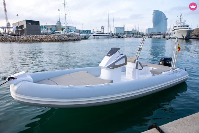 Halbtagesausflug mit dem RIB-Boot in Barcelona – 4 Stunden