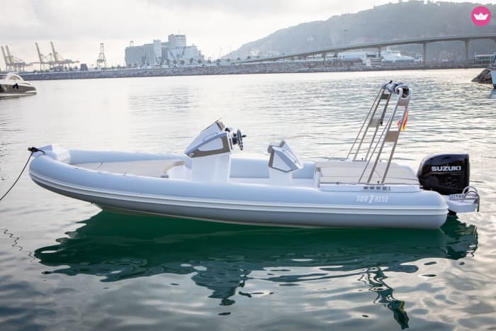 Halbtagesausflug mit dem RIB-Boot in Barcelona – 4 Stunden