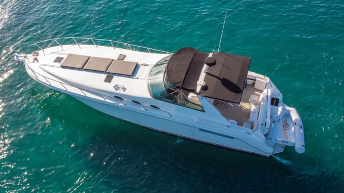 Half-day trip in Playa Panama on a motor yacht