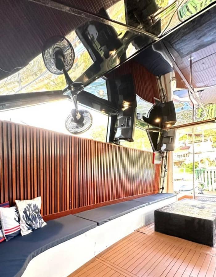 Relaxe no Rio de Janeiro: 9 horas de sol em um iate a motor.