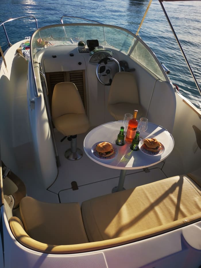 Profitez de 3h30 de soleil sur un bateau à moteur dans le golfe Juan