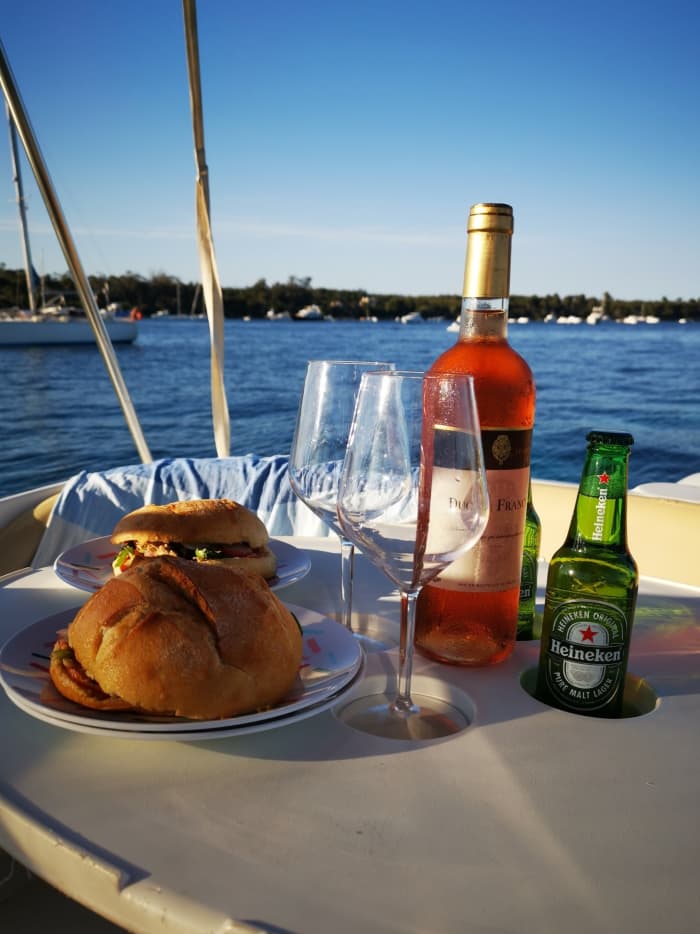 Profitez de 3h30 de soleil sur un bateau à moteur dans le golfe Juan