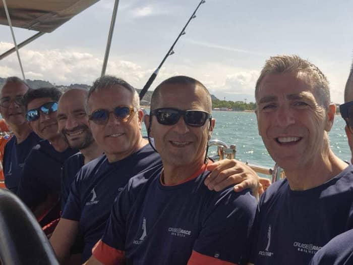 Setzen Sie Kurs auf Freude: Ein ganzer Tag authentisches Segeln in Pescara auf einem Segelboot