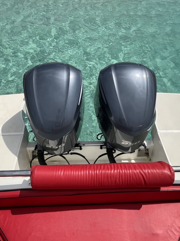 4 Stunden Zeit, Porto Cervo mit dem Motorboot zu erkunden