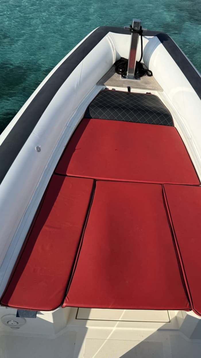 4 Stunden Zeit, Porto Cervo mit dem Motorboot zu erkunden