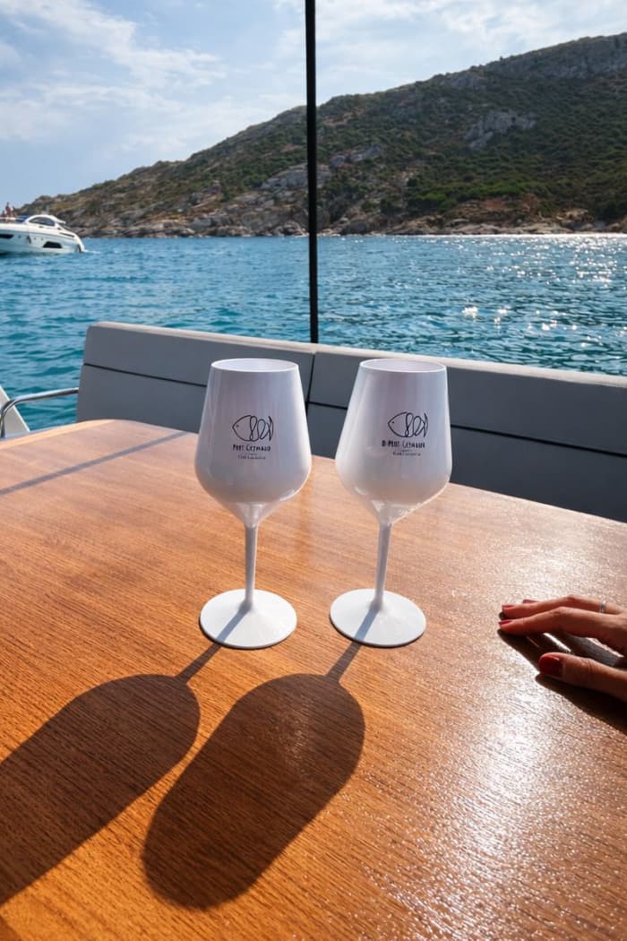 DZIEŃ NA MORZU NA WIECZÓR KAWALERSKI/PANISKI — ZATOKA SAINT-TROPEZ