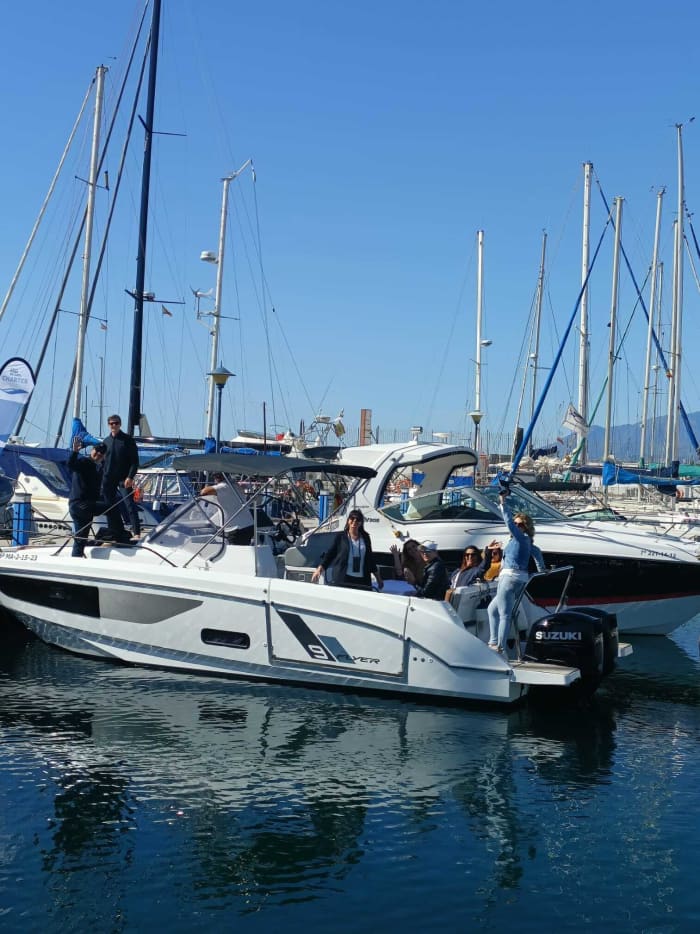 3 uur en 45 minuten in Carboneras: Huur een motorboot en geniet