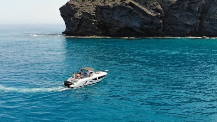 3 uur en 45 minuten in Carboneras: Huur een motorboot en geniet
