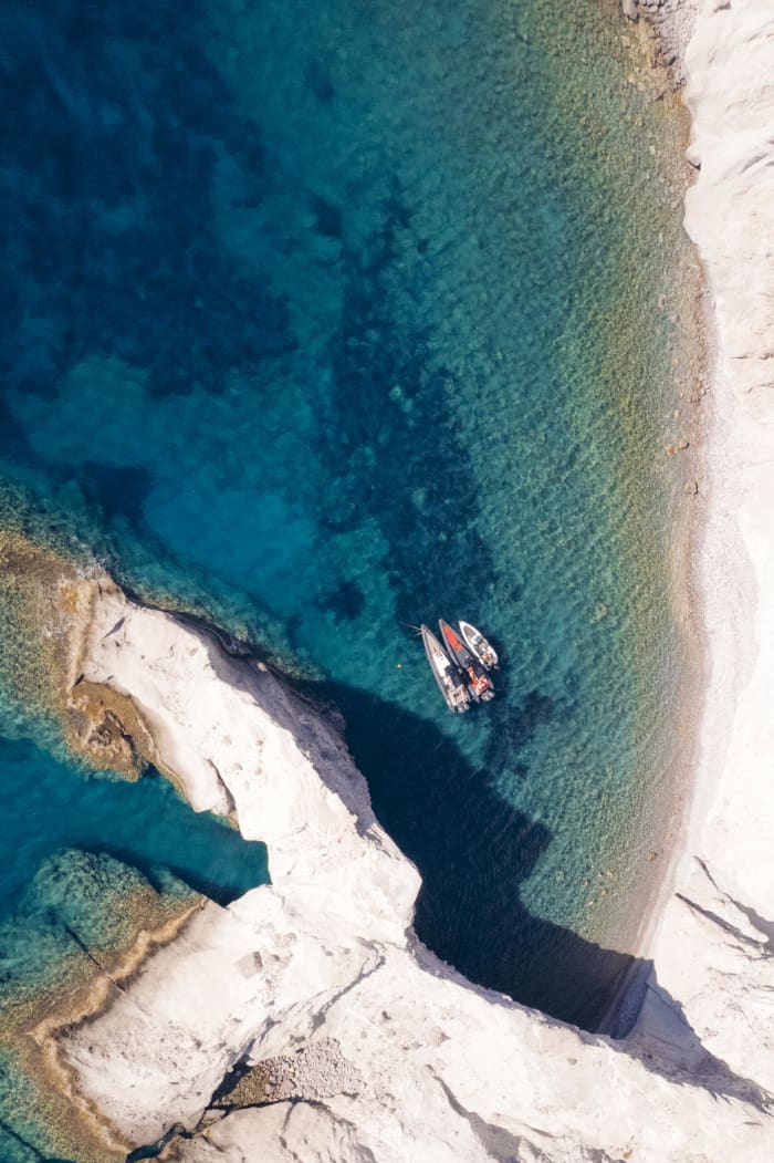 Halbtägige private Kreuzfahrt nach Antiparos und zur Blauen Lagune - Der Preis beinhaltet alle Kosten.