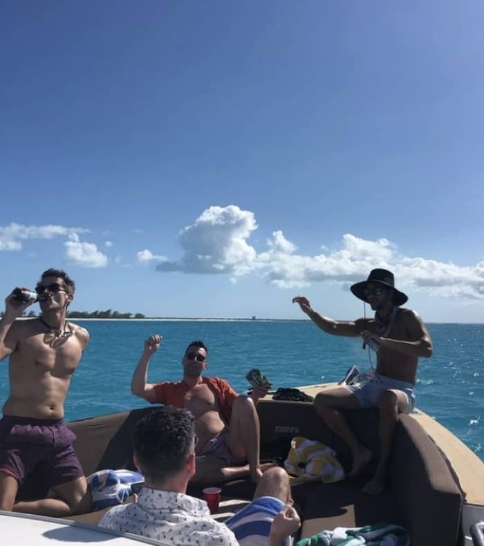 Exploration des Merveilles des Îles : Grace Bay, Iguana Island, Half Moon Bay et Plus