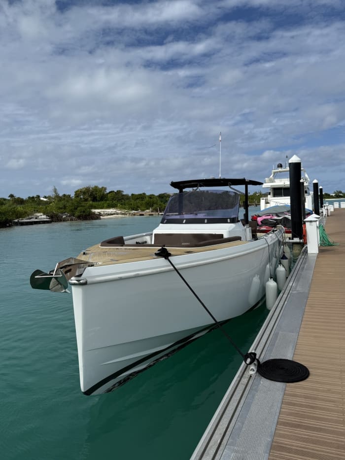 Exploration des Merveilles des Îles : Grace Bay, Iguana Island, Half Moon Bay et Plus