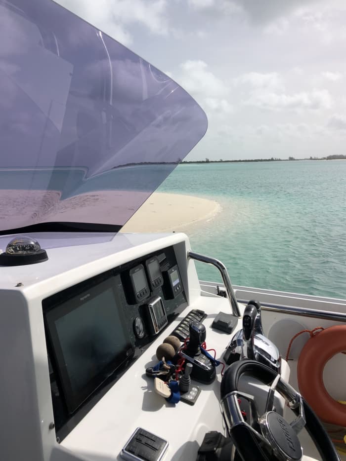 Exploration des Merveilles des Îles : Grace Bay, Iguana Island, Half Moon Bay et Plus