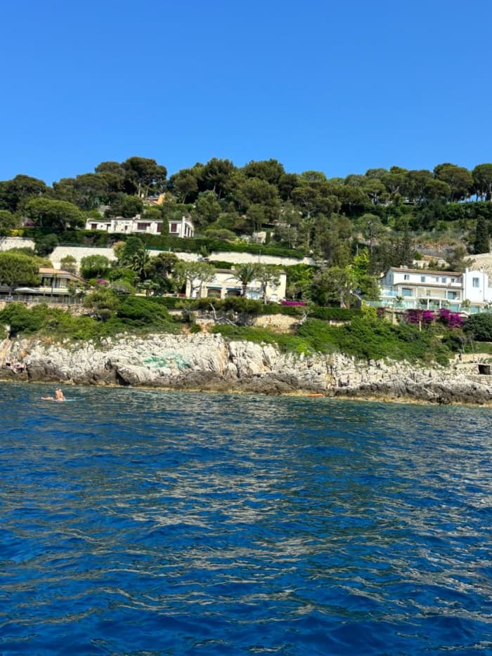 Between Monaco and Menton: charming cruise in 4 hours