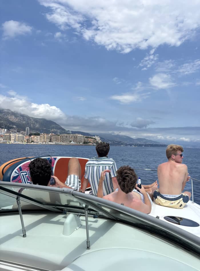 Between Monaco and Menton: charming cruise in 4 hours