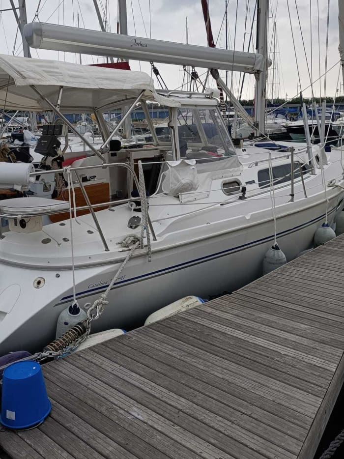 Ganztägiges Segelerlebnis auf einem Segelboot in Loano
