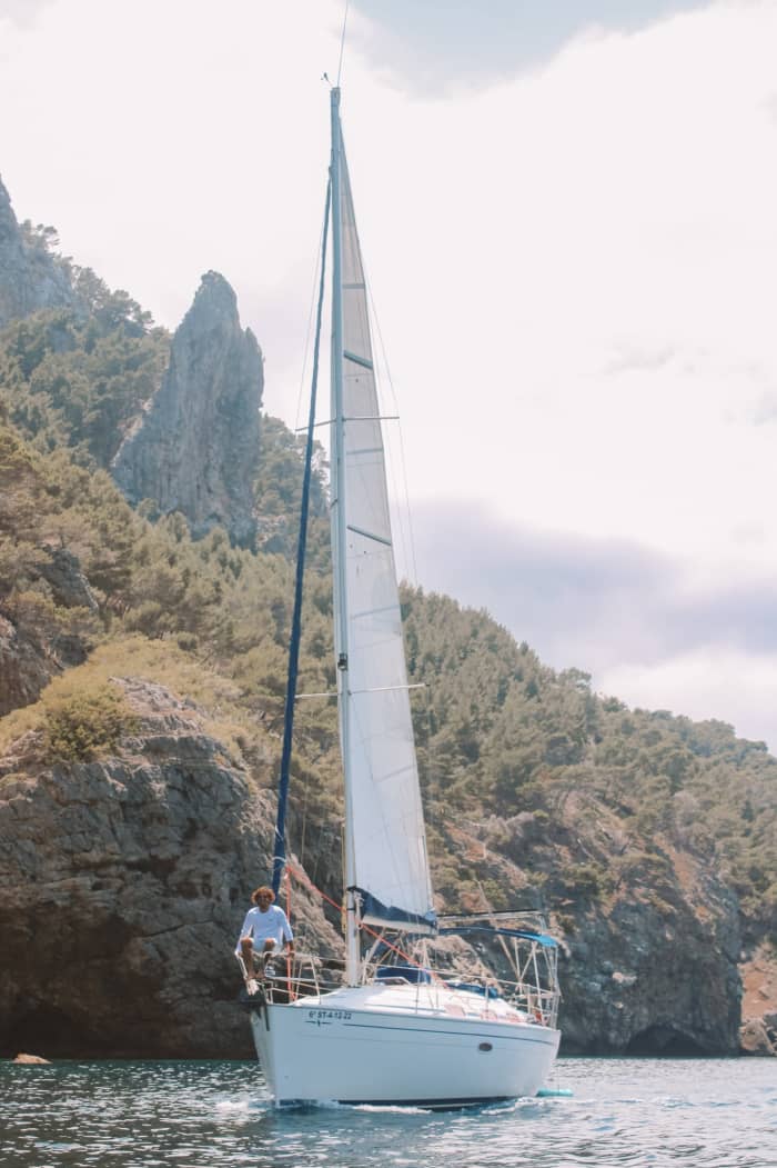 Excursión privada en velero desde Port de Soller
